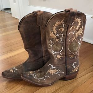 Shyanne cowboy dancing boots $180